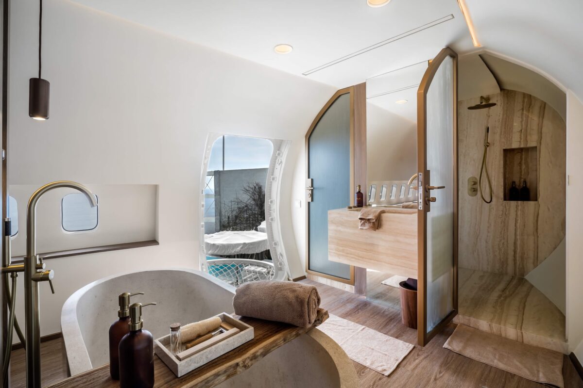 Hatalmas üzlet az extravagáns luxushotellé alakított Boeing #18