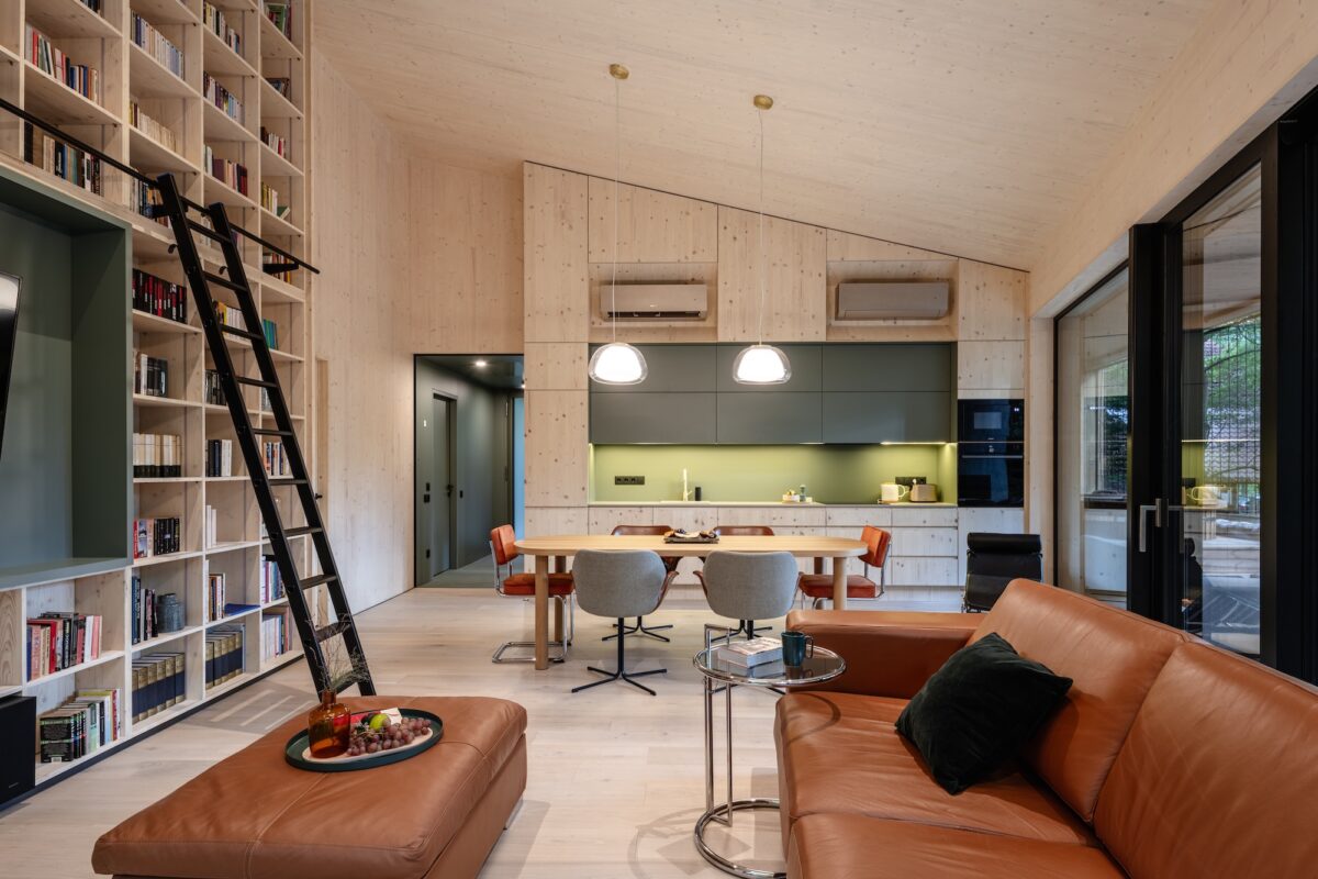 Monolith Lodge #5